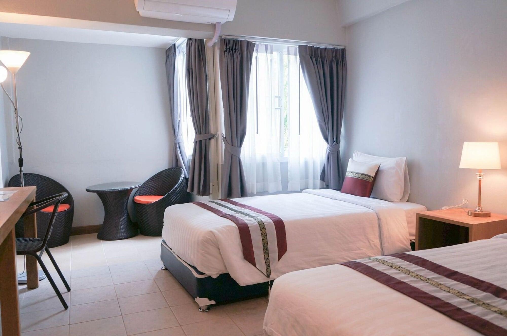 Ratana Hotel Chiang Mai Dış mekan fotoğraf